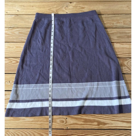 NWT DE Collection Women’s Grey Party Down Skirt Size Medium - Picture 5 of 7